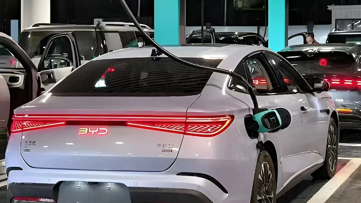 Byd charging station